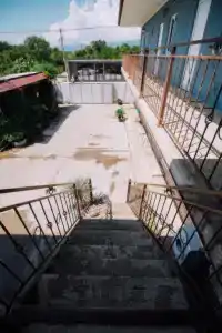 У Артема - 2