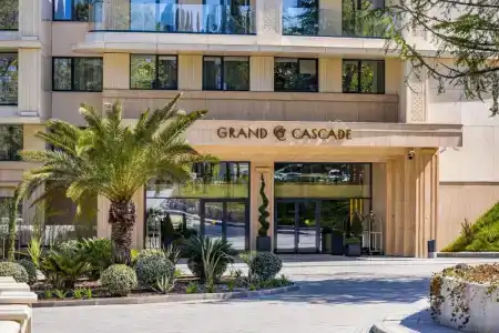 Grand Cascade - 2