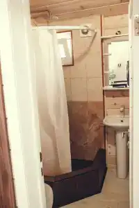 Амбассадор - 104