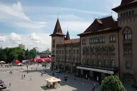 Лира - 0