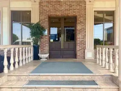 Bridge Hotel - 4