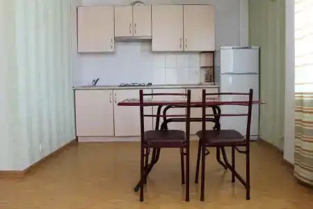 use «on Suvorova - 5