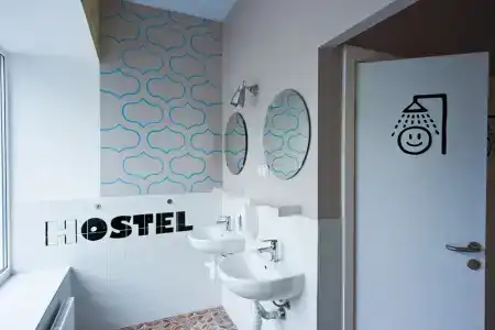 Hostel Friends Graffiti - 59