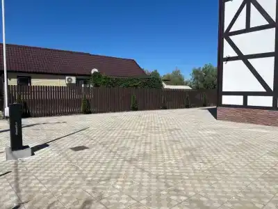Holiday House - 8