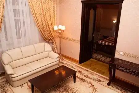 Интурист - 42