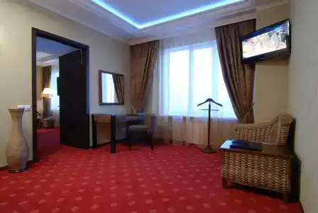 Стела - 35