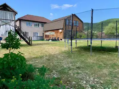 Три камня - 4