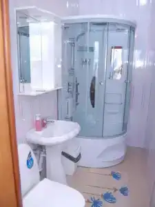 У Двух Львов - 6