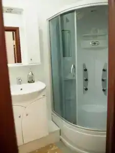 У Двух Львов - 9