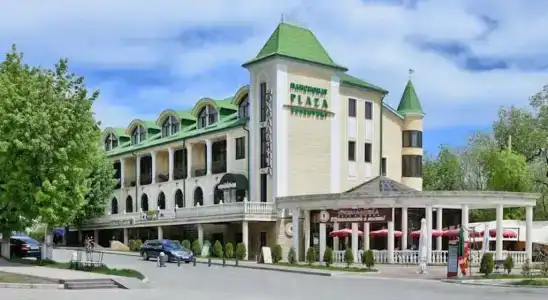 Plaza - 0