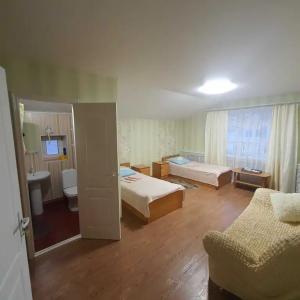 Тамбовская 19 - 83