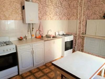 Тамбовская 19 - 98