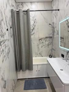 Home Sharing - 4