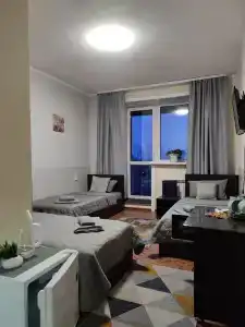 Home Sharing - 3