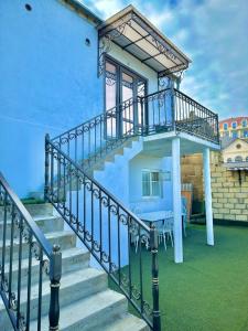 у фонтана - 47