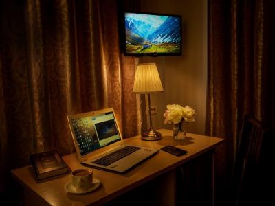 Премьер - 102