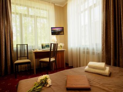 Премьер - 103