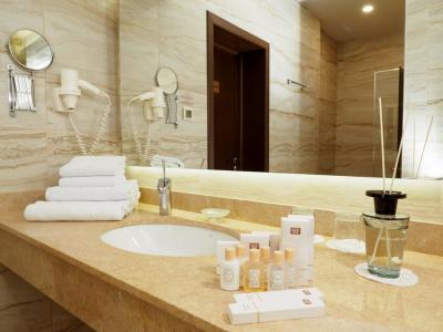 Премьер - 118