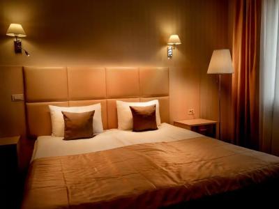 Премьер - 121