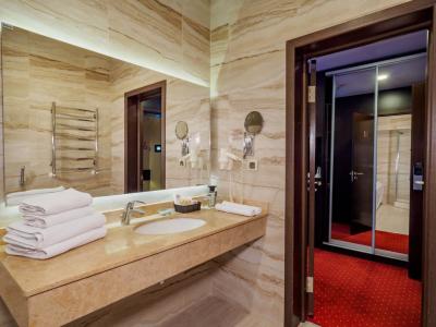 Премьер - 131