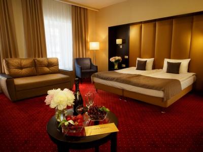 Премьер - 133