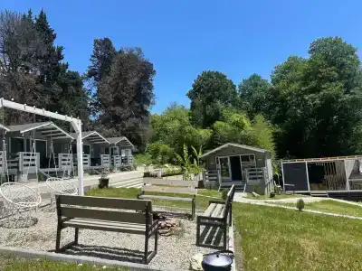 Flora Place - 6