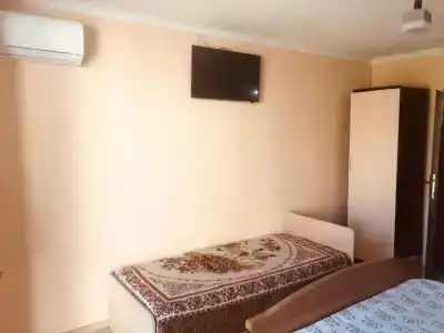 Mishel555 - 10