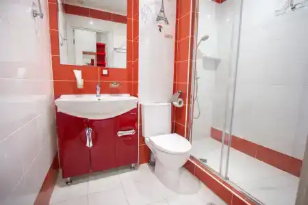 "Грин Хоум" - 32