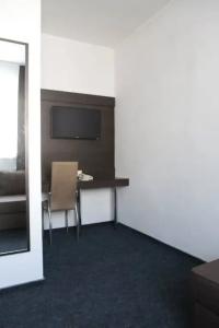 Авангард - 22