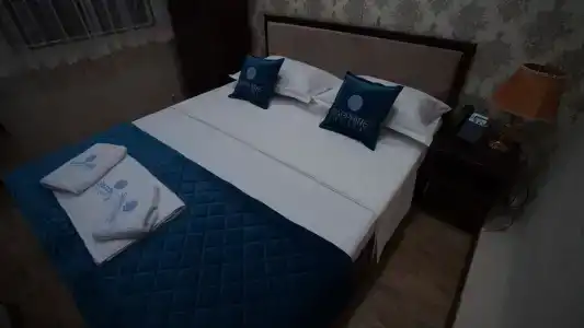 Sapphire - 20