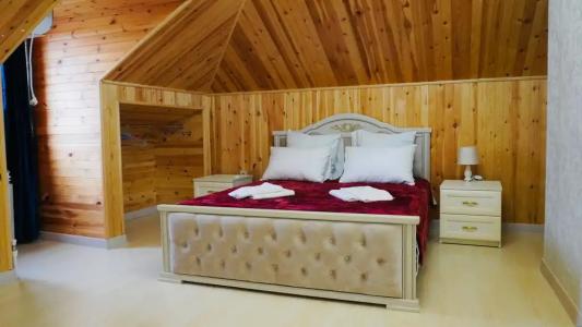 Red House - 7