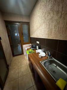 uest house - 29