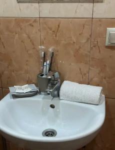 uest house - 53