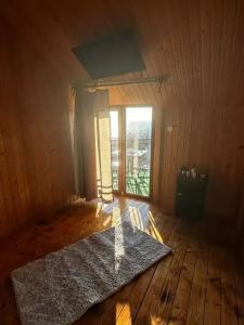 uest house - 46