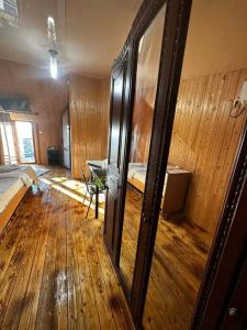 uest house - 49
