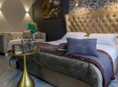 на Манежном - 66