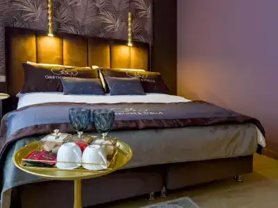 на Манежном - 103