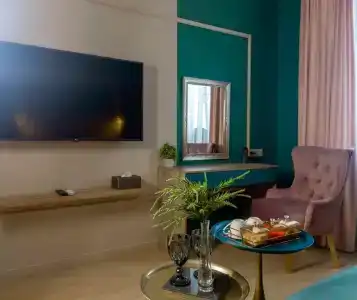 на Манежном - 106