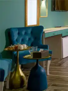 на Манежном - 115