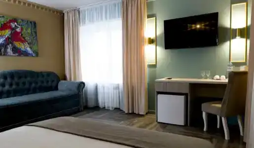 на Манежном - 132