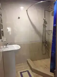 Ри Хотел - 1