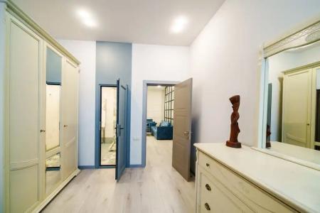 Sweet Home - 272