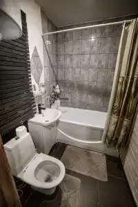 на Урицкого 6 - 9