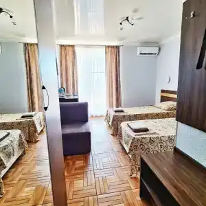 Mark Inn - 25