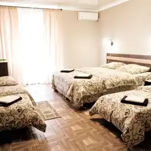 Mark Inn - 27