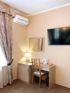 Владимирская - 64