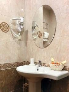 Владимирская - 73