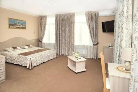 Владимирская - 75