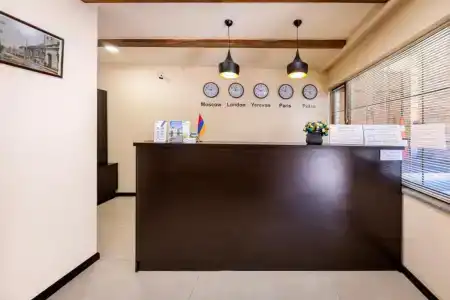 Boutique Living - 4