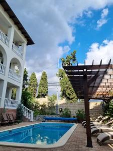 Ласточкин - 4